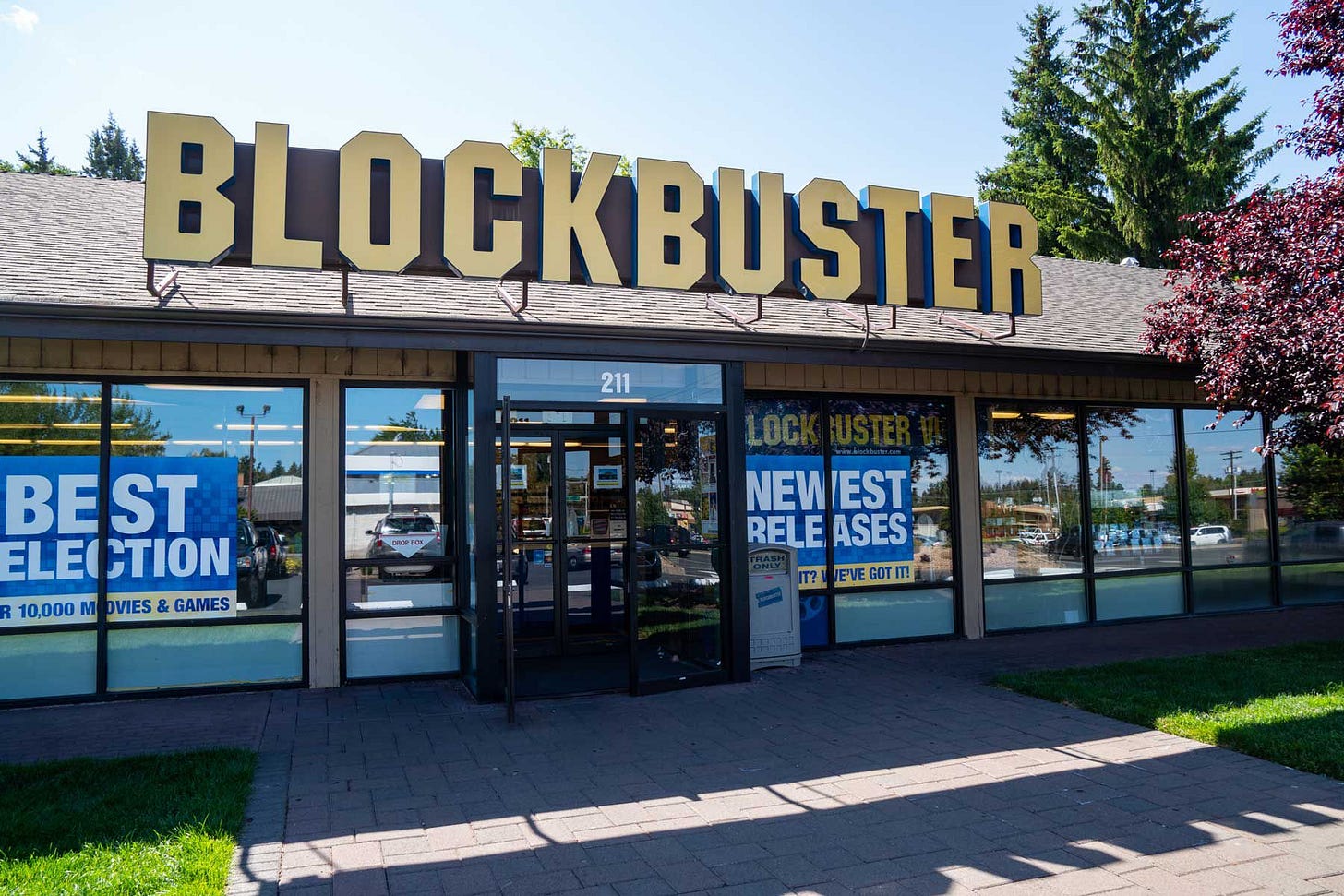 The World's Last Blockbuster Is Still Operating in Oregon — and You Can ...