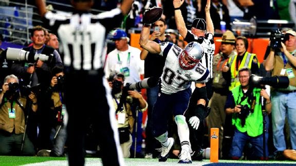 rob gronkowski patriots touchdown for super bowl 2015