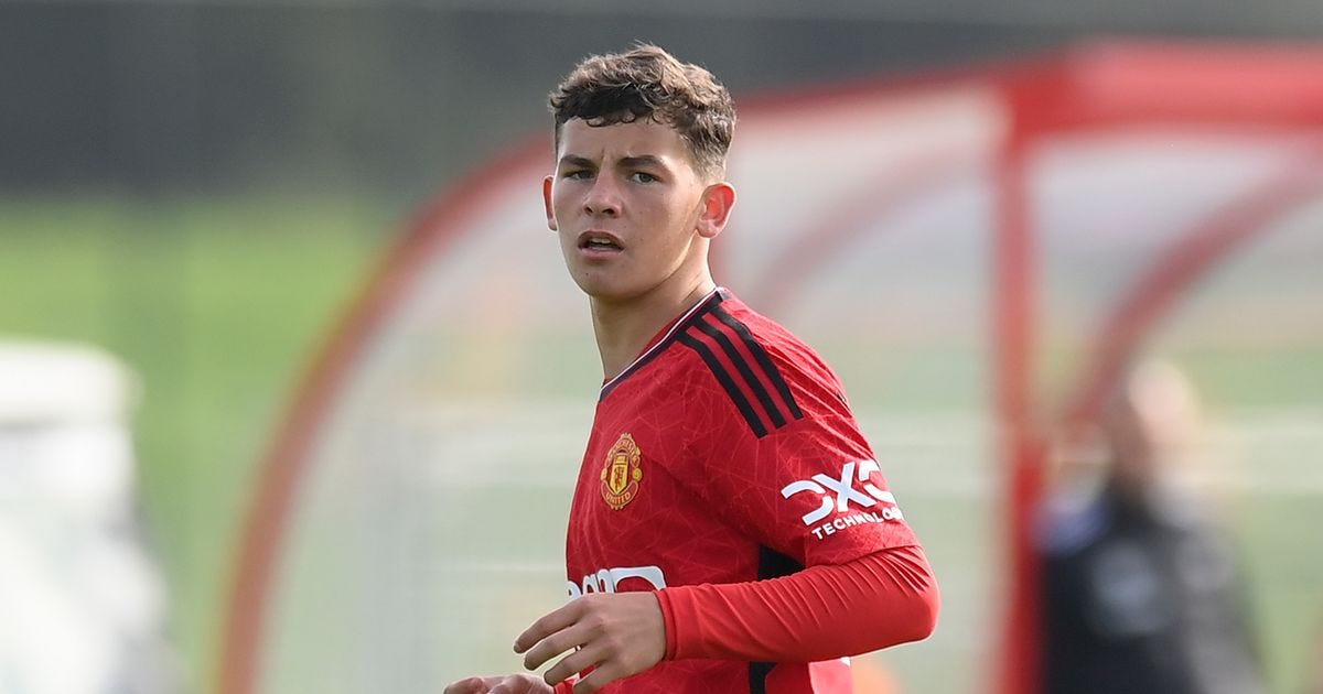 Manchester United's exciting youngster Shea Lacey set to sign professional  contract - Manchester Evening News