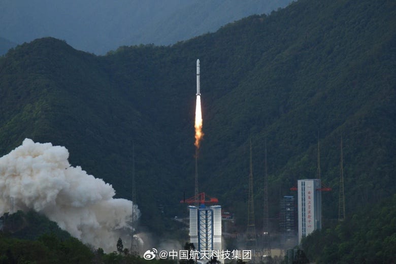 The Long March 2D Y102 early in first-stage flight from Xichang.