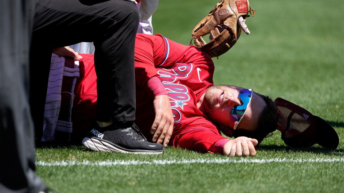 Phillies' Rhys Hoskins tears knee, expected to miss significant time - NBC  Sports