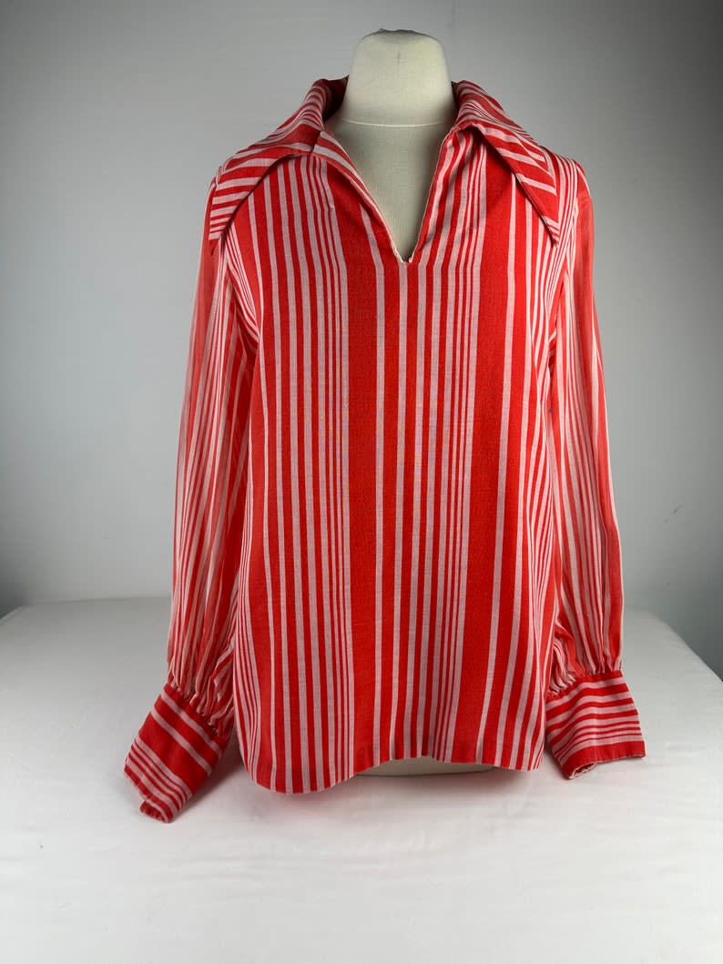 70's Orange Red Striped Tunic Dramatic Collar Vintage image 2