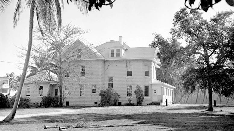 Former William Brickell III residence at 631 Brickell Avenue in 1958