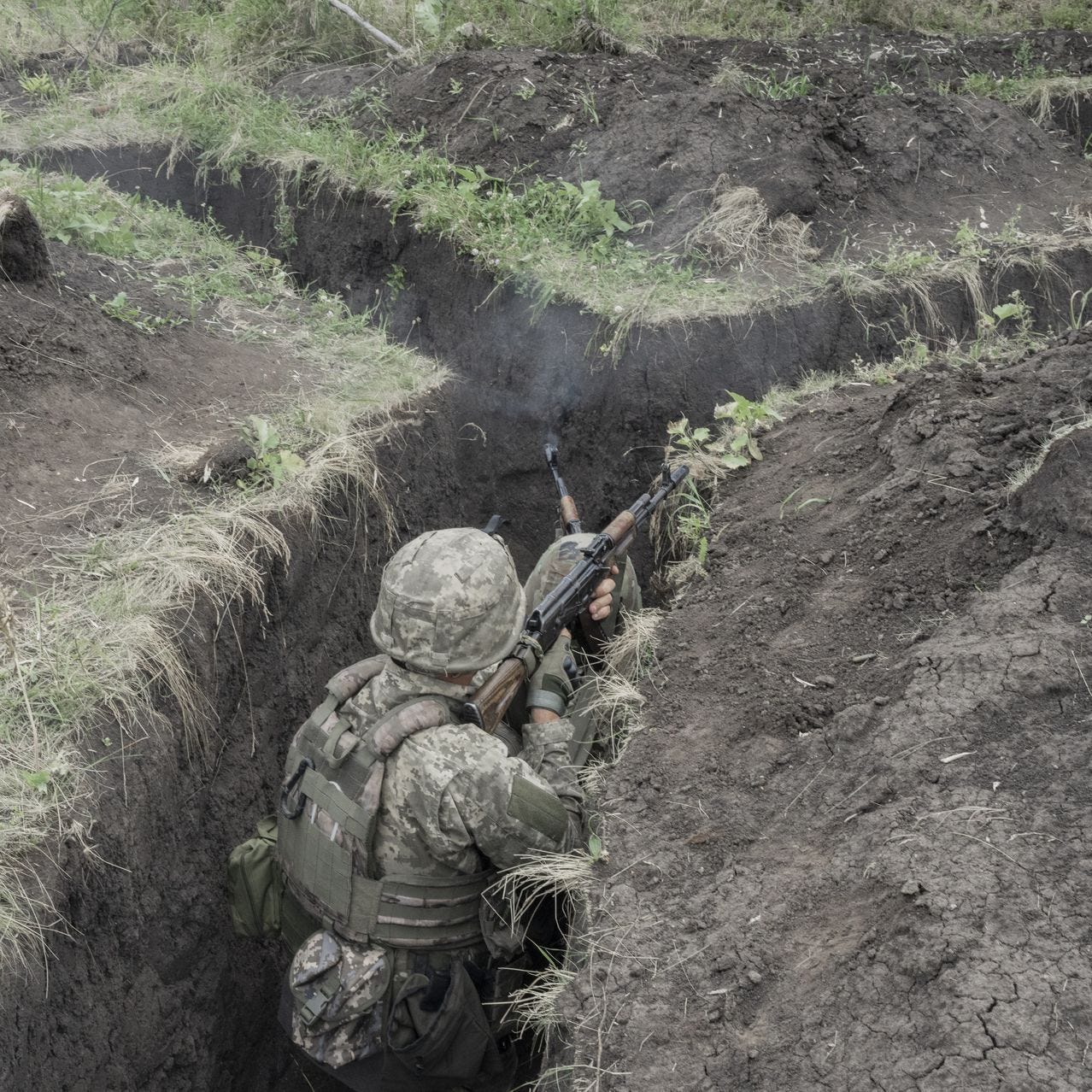 Ukrainian troops undergo training on trench warfare at a camp on the outskirts of Slovyansk.