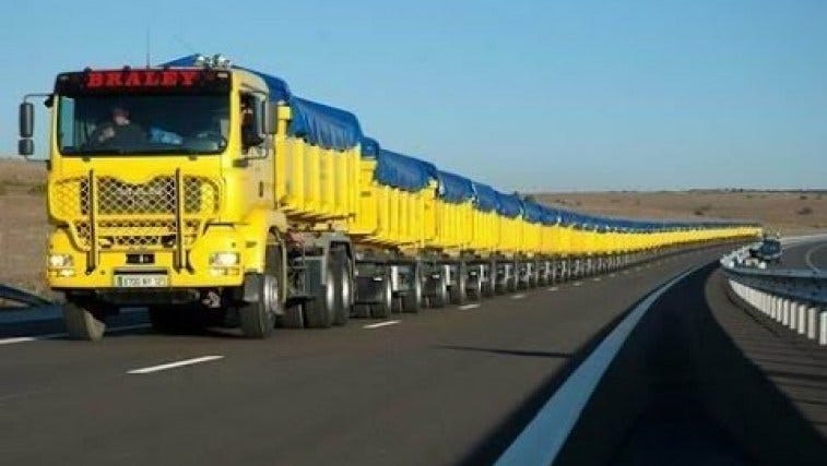 THE LONGEST TRUCKS IN THE WORLD