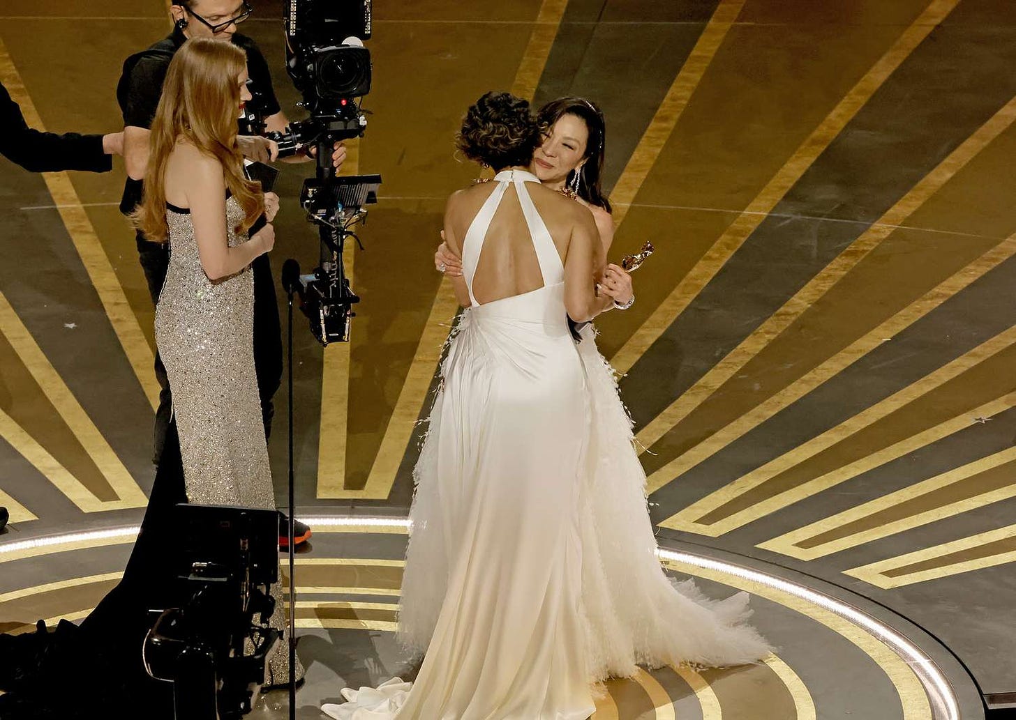 Halle Berry Gets Emotional for Historic Michelle Yeoh Win: Oscars 2023