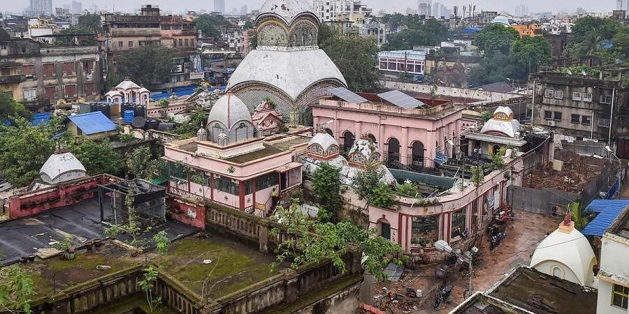 Politicians, industrialists visit Kolkata's Kalighat temple as monetary  issues, poll battles sharpen- The New Indian Express