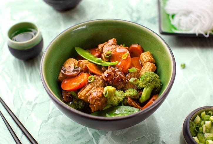 Buddha's delight recipe with seitan and vegetables