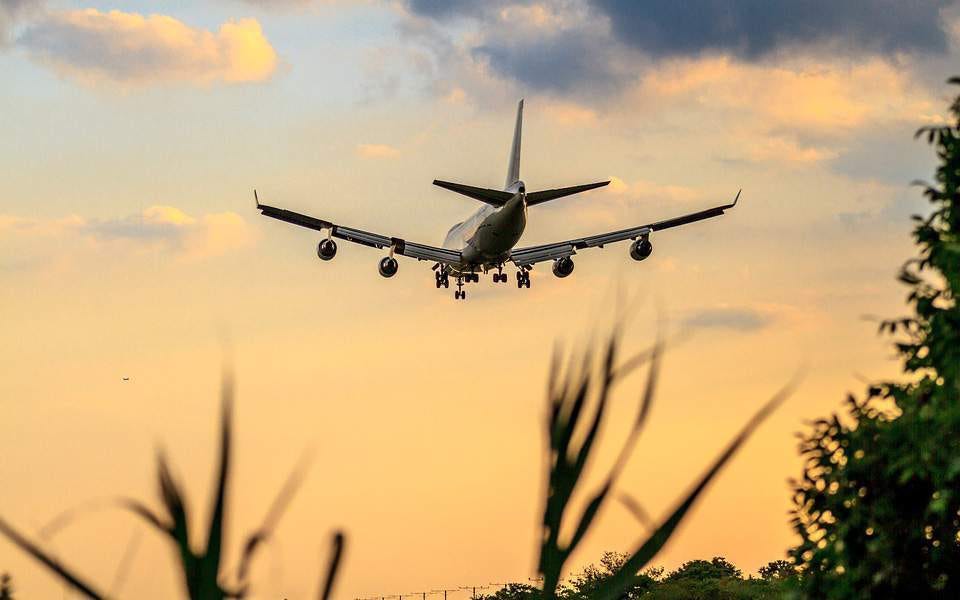 Passengers call on EU to protect flights from strikes in overflight  countries | eKathimerini.com