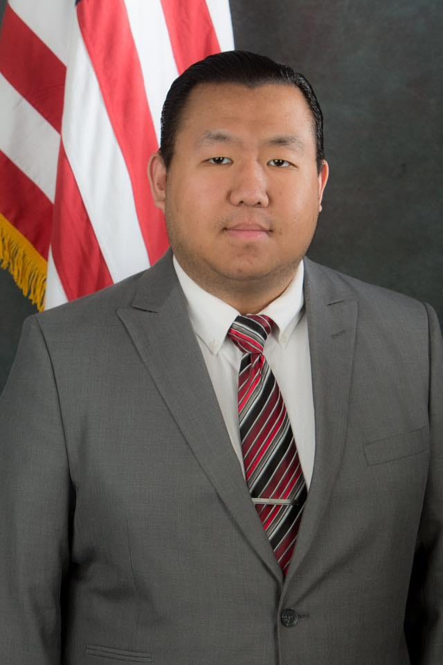 WI Assembly candidate Xiong to leave Hmong American Center - Wausau Pilot &  Review