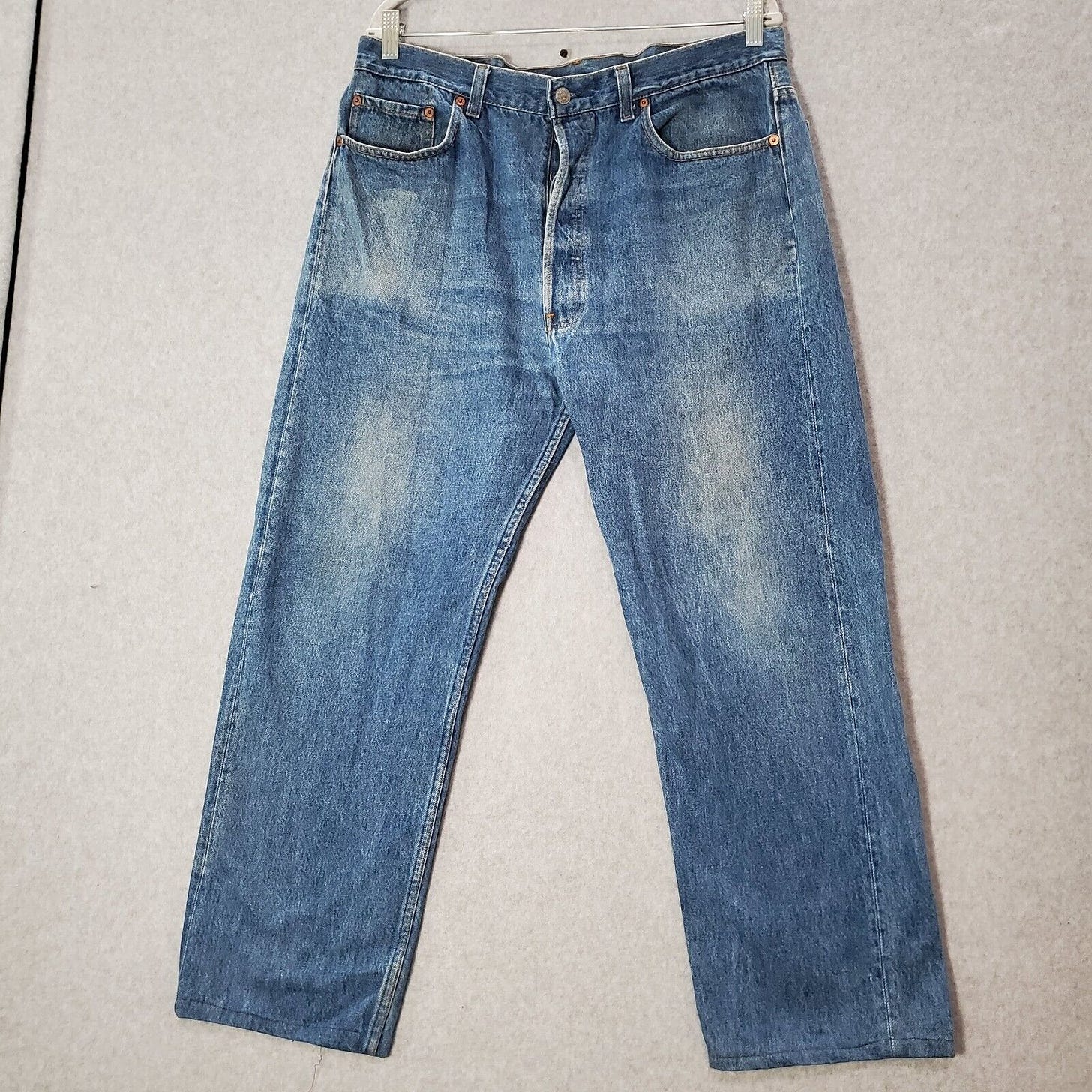 VINTAGE Levi's 501 Men Jeans 38x30 Blue Straight Button Fly Selvedge READ - Picture 1 of 12