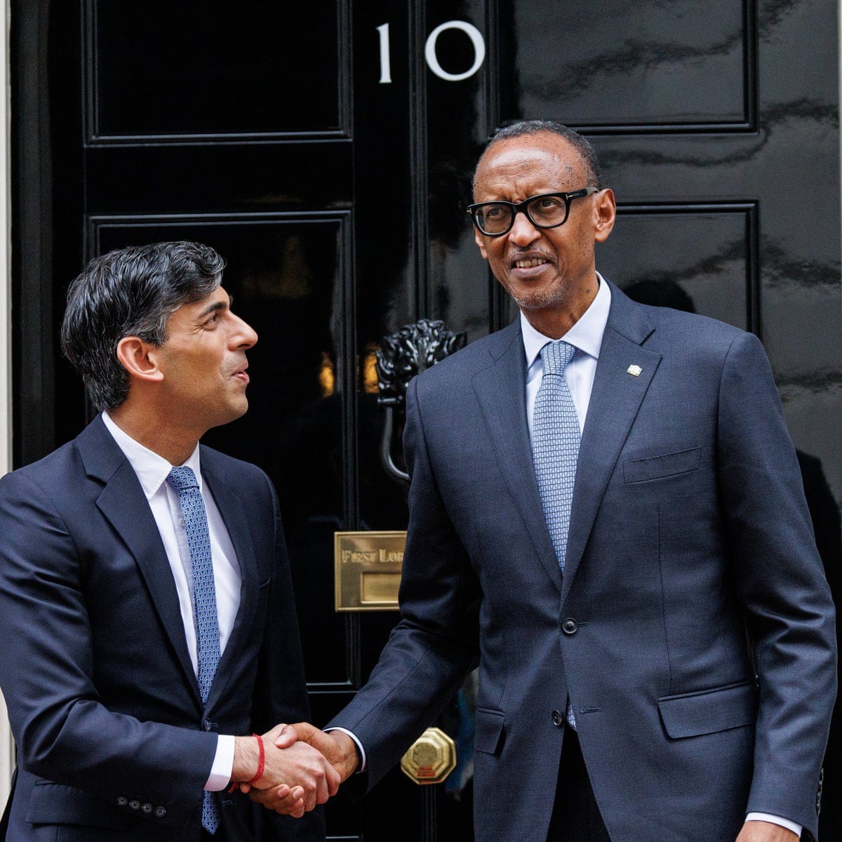 Sunak welcomes Kagame to No 10 as Rwanda scheme hits fresh snags |  Immigration and asylum | The Guardian