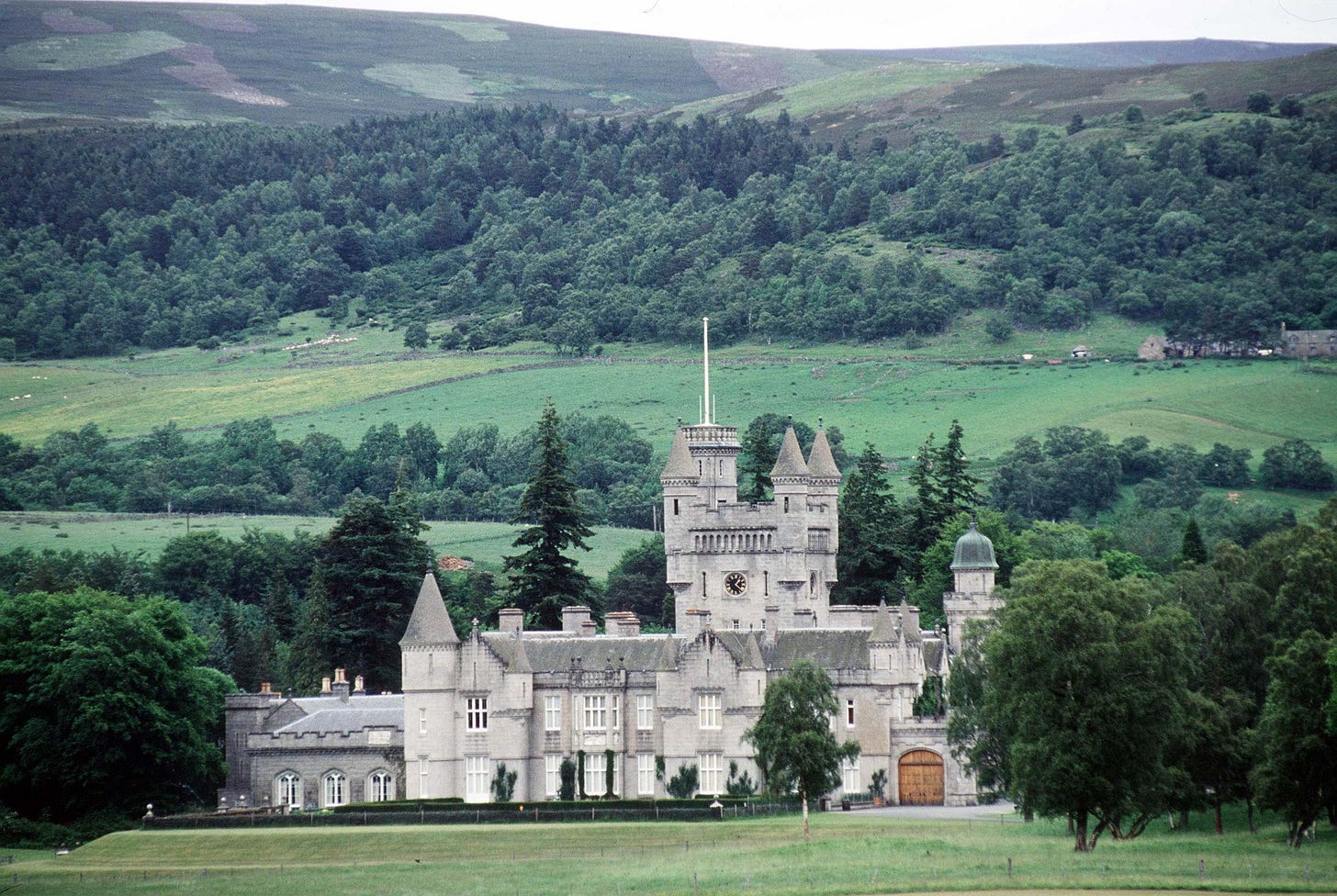What is Balmoral Castle? - Inside the Queen's Scottish Summer Vacation Home