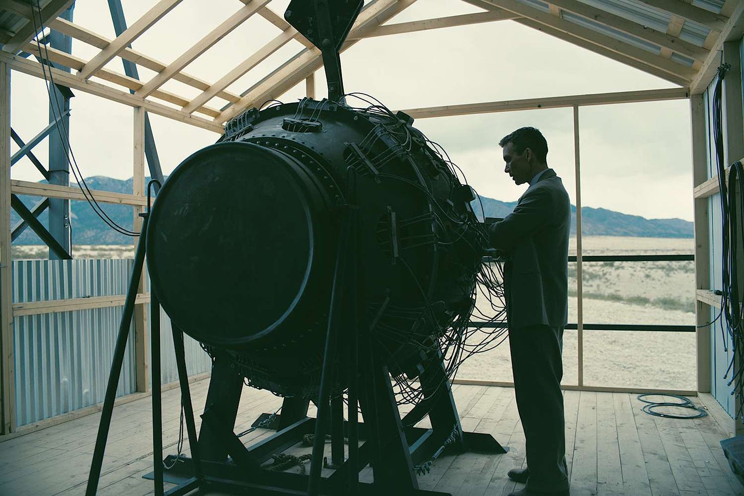 How Christopher Nolan created Oppenheimer atomic bomb explosion