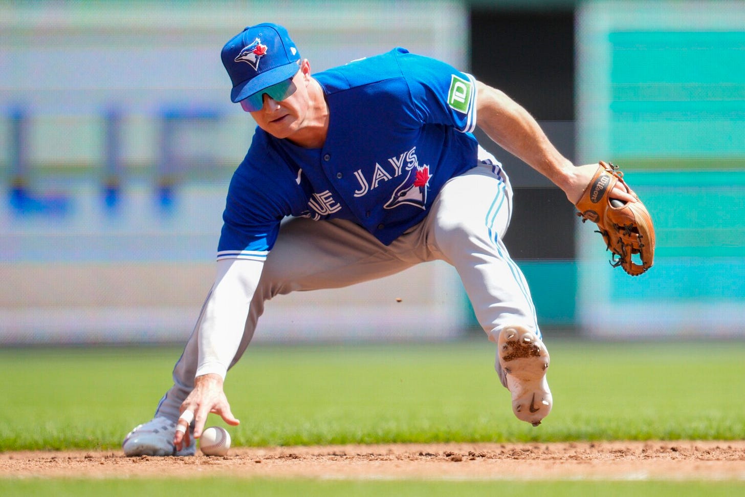 Blue Jays put 3B Matt Chapman on 10-day IL because of sprained right middle  finger | AP News