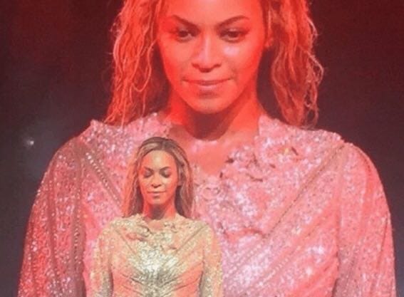 Jare of Easttown on X: "my brain is so thoroughly broken that i just  recreated the beyonce meme of her looking at herself on my zoom background  https://t.co/ZpuFsDAsrn" / X