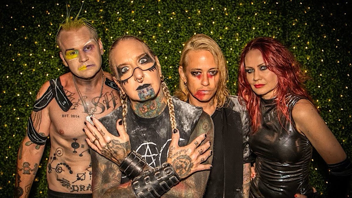 Coal Chamber Postpone Tour After Frontman Dez Fafara’s Near-Death Medical Emergency