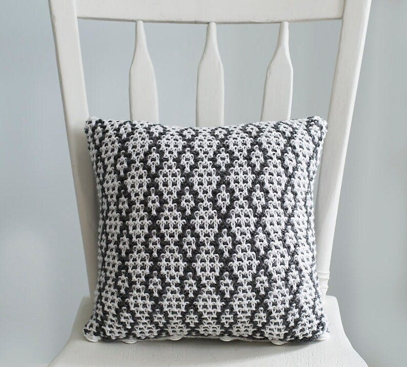 Knitting Pattern Lazarus Pillow Cover image 2