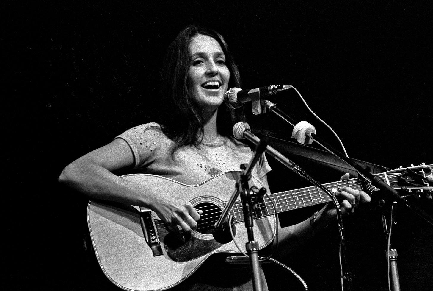 Joan Baez | About Joan Baez | American Masters | PBS