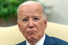 Biden vows to keep running as signs ...