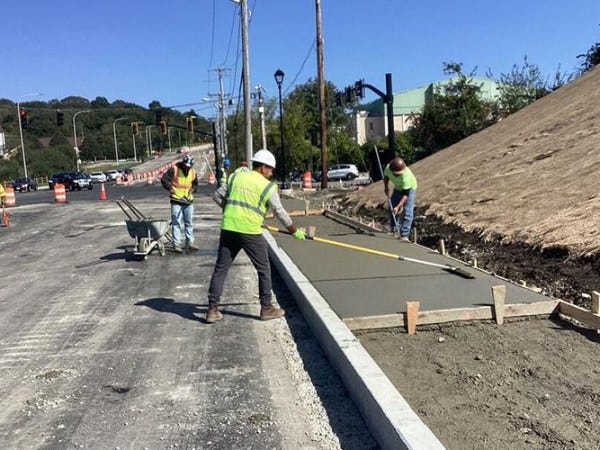RIDOT provides an update on Aquidneck Avenue, Pell Bridge Ramps projects