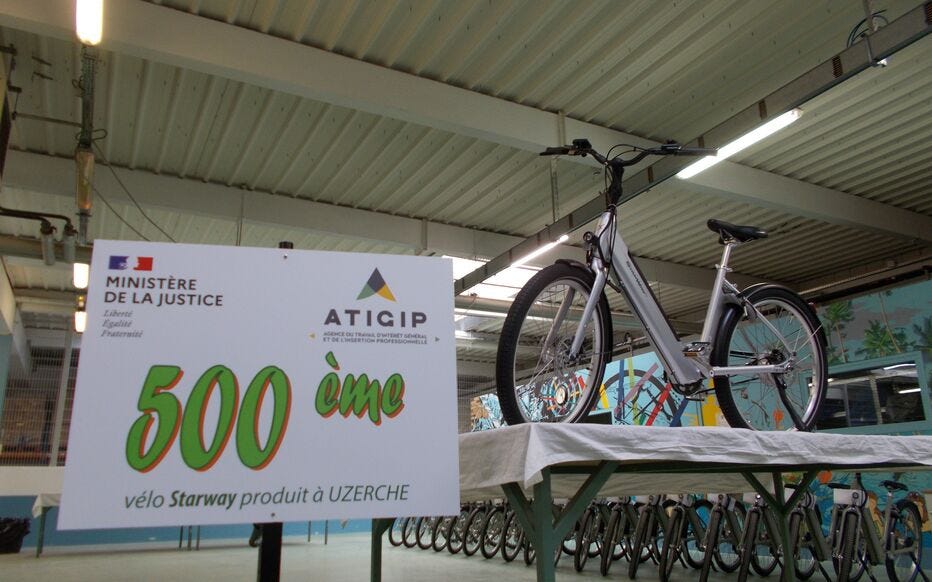 Une partie de la production des vélos électriques de Starway est assurée par des détenus d’Uzerche. Le 500e exemplaire a été célébré il y a quelques jours. Atigip