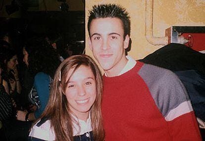 Jana Gallardo junto a su novio, Óscar Abril Alegre, poco antes de los atentados.