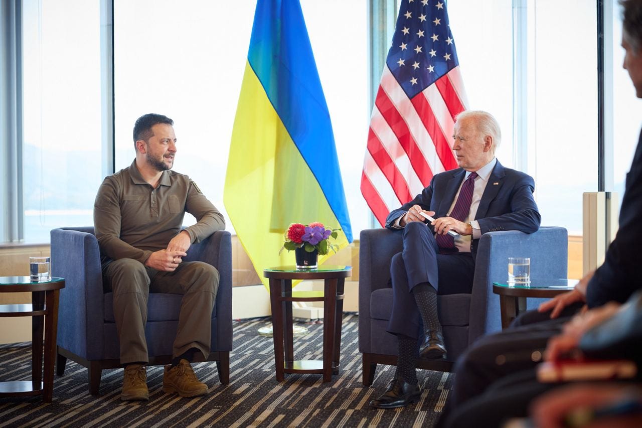 G7: Biden meets Zelensky and promises to train Ukrainian pilots in the use  of F-16s - video