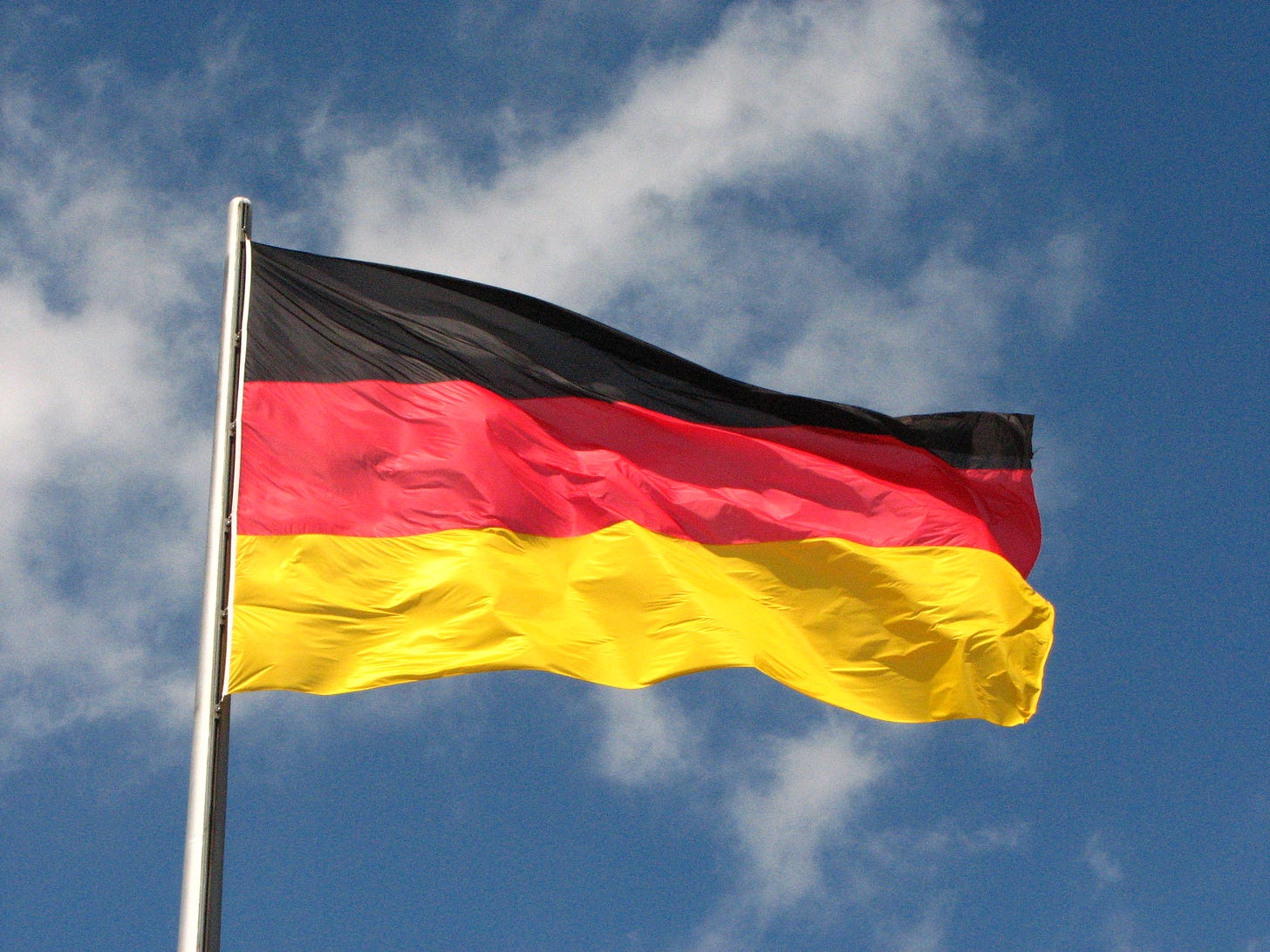 File:German flag (7664376100).jpg - Wikimedia Commons
