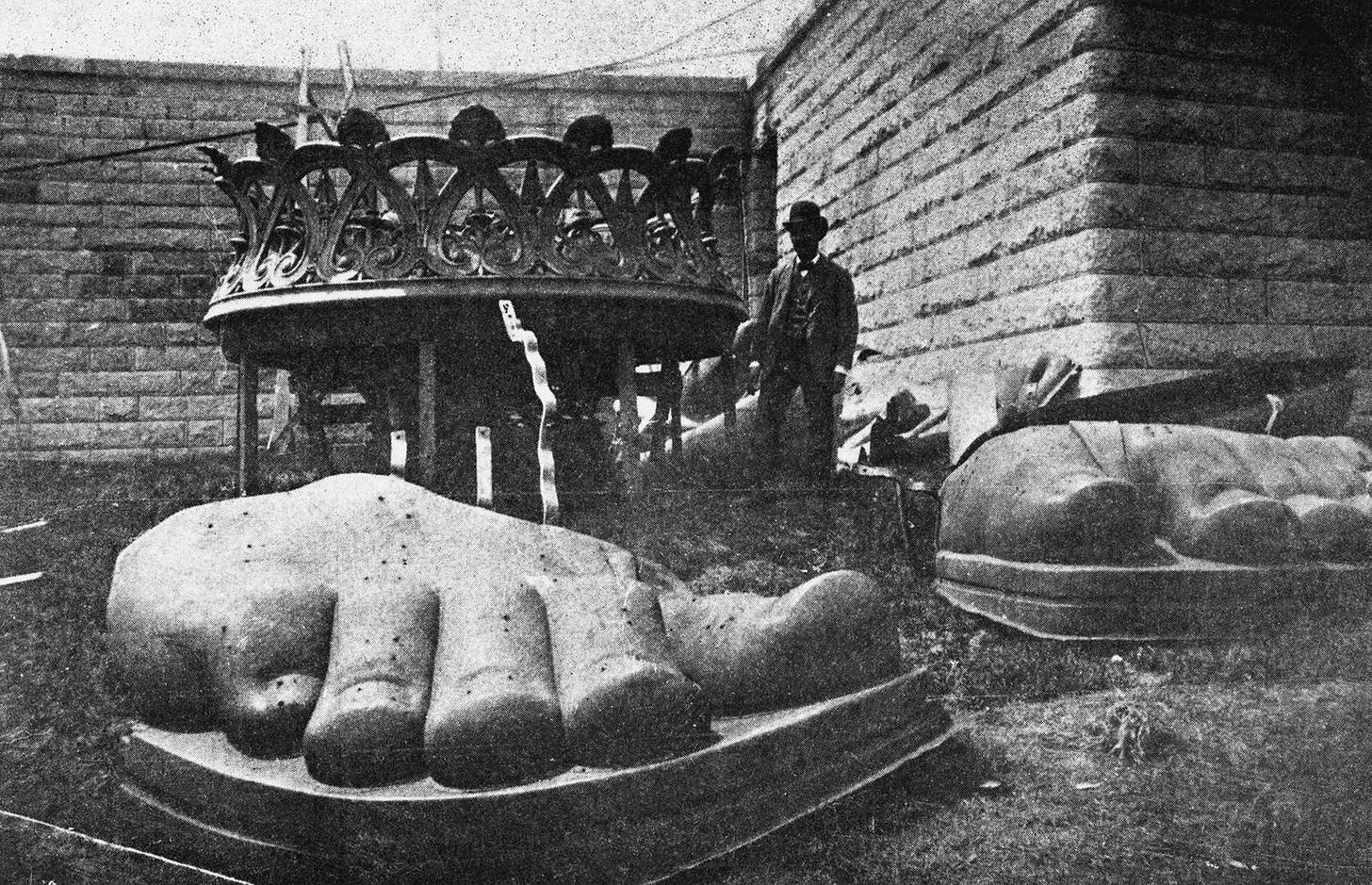 1885: the beginnings of the Statue of Liberty