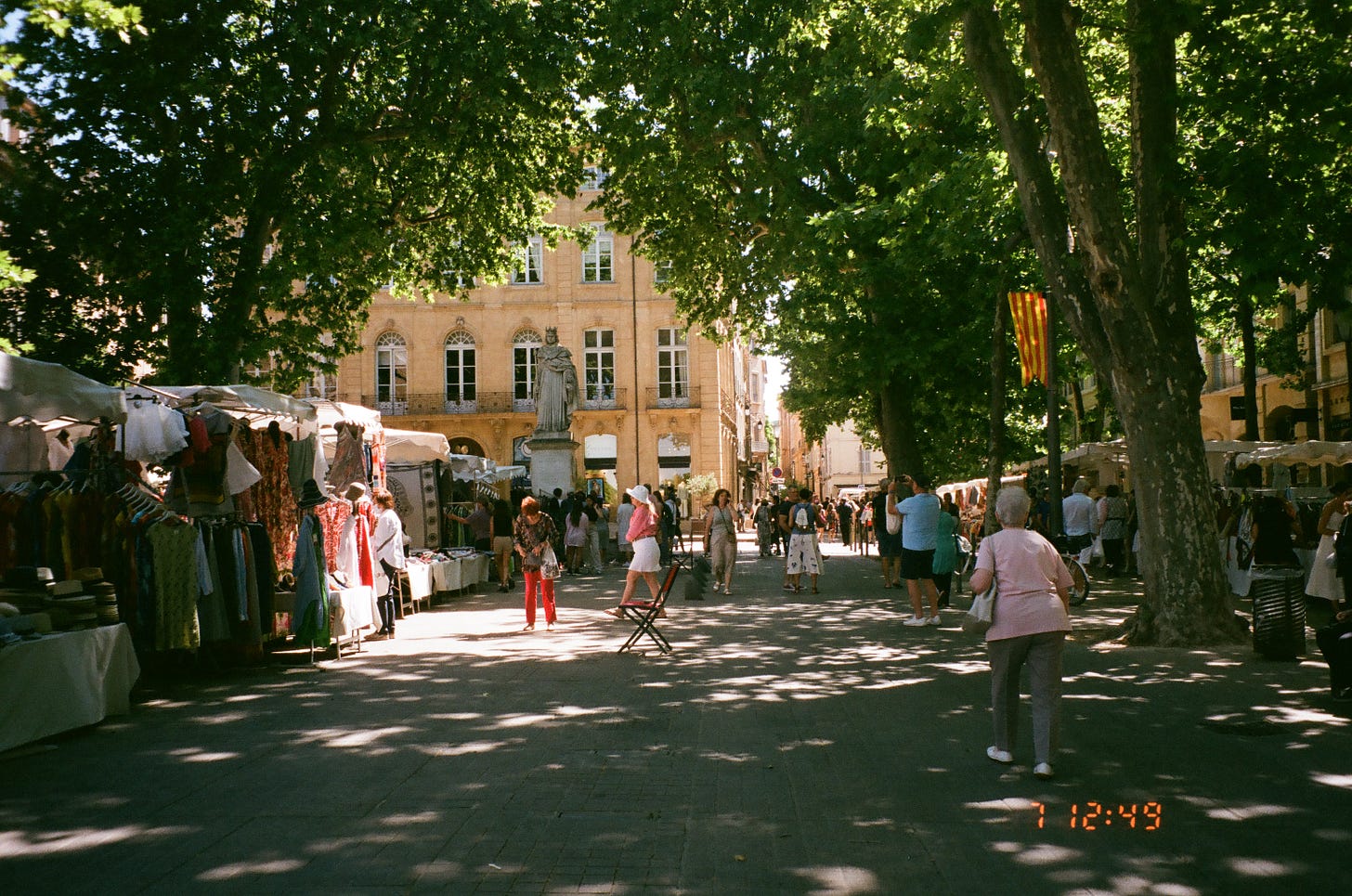 Courtney Jill Bishop how to buy souvenirs you actually like travel writing article. 