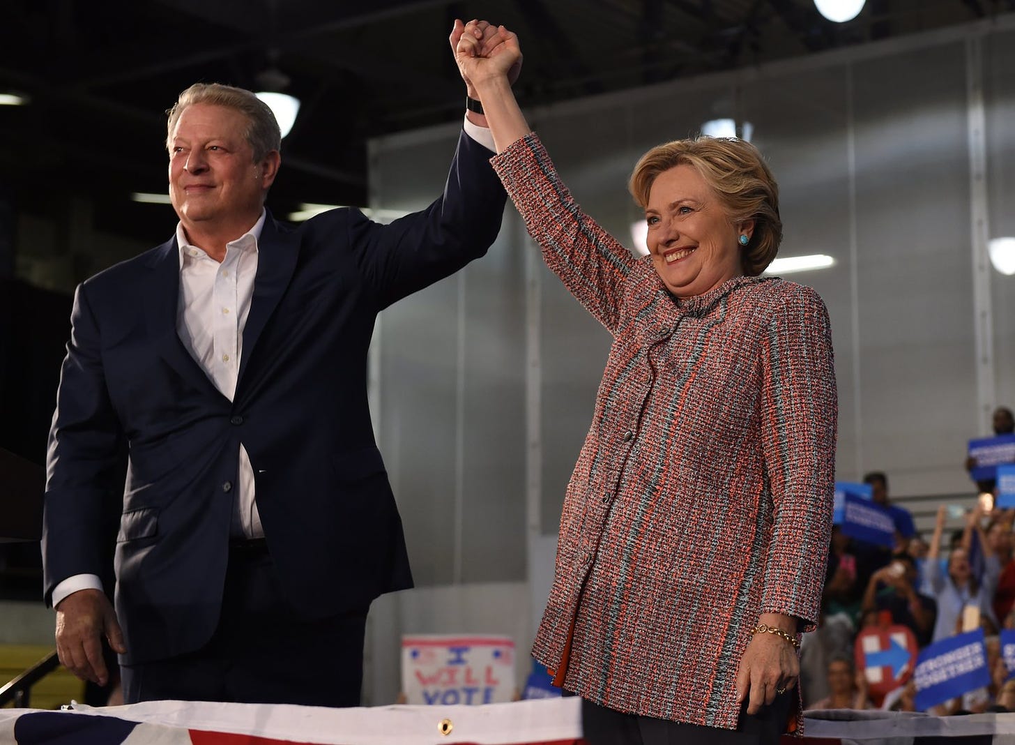 Hillary Clinton Finally Campaigns on Climate, With Al Gore at Her Side -  Inside Climate News