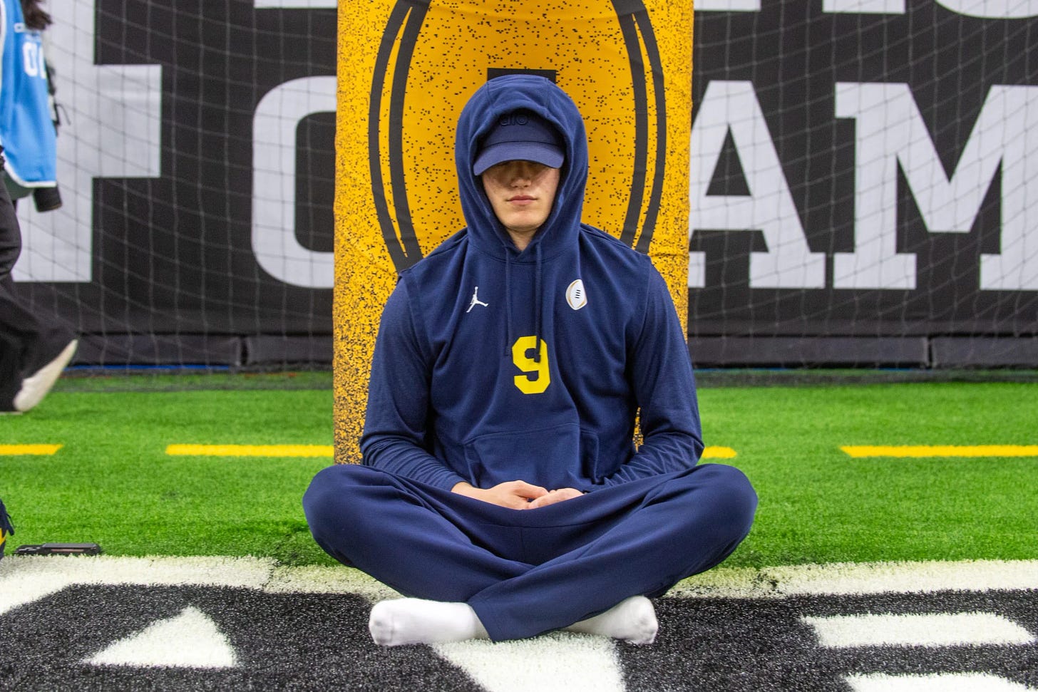 Michigan quarterback J.J. McCarthy's pregame meditation routine | Fortune  Well