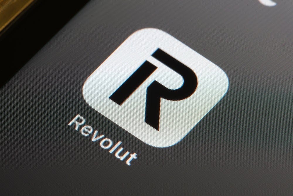 Revolut receives UK banking licence