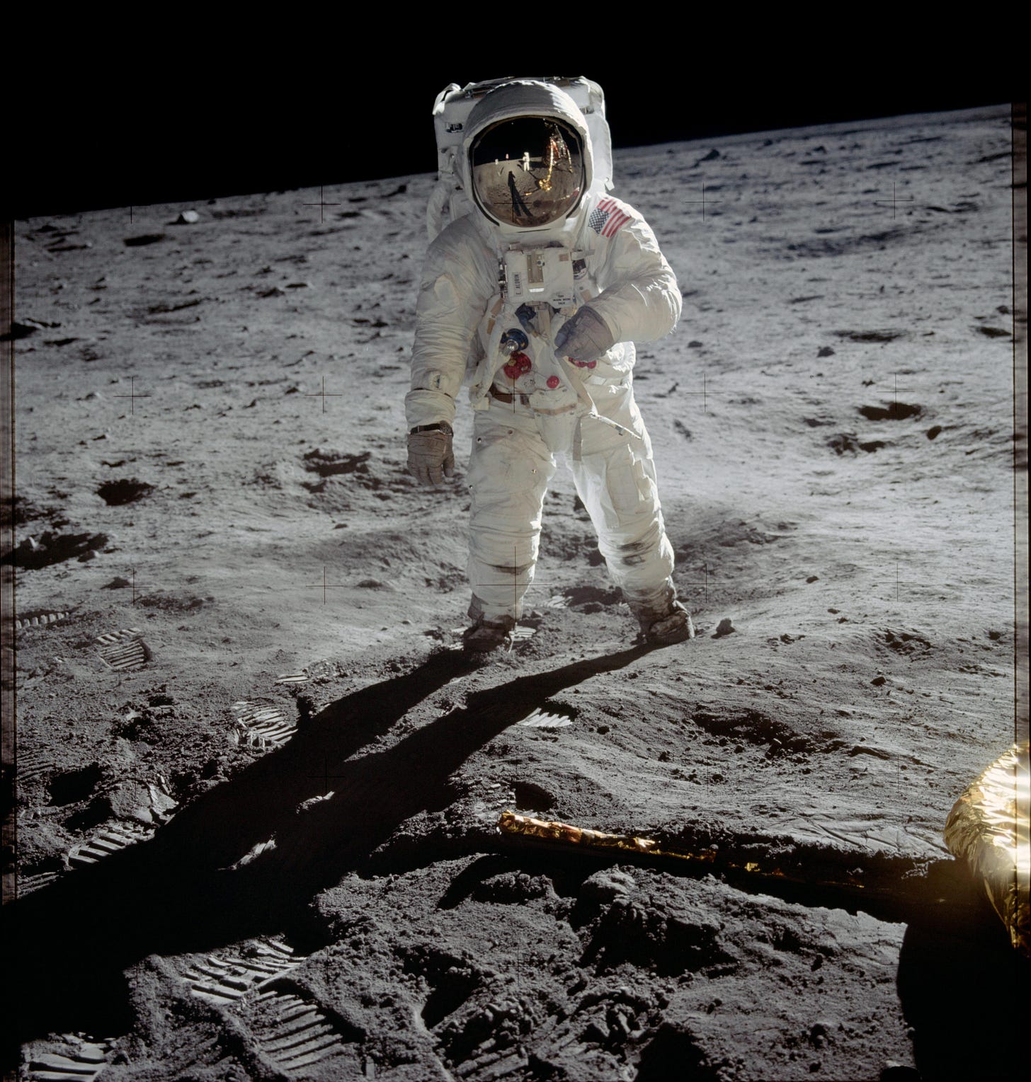 Fotografía de la NASA donde se ve a Buzz Aldrin en la Luna