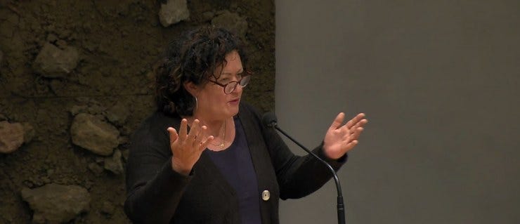 Caroline van der Plas beweerde in de Tweede Kamer dat ondervoede mensen dierlijke eiwitten sneller opnemen dan plantaardige.