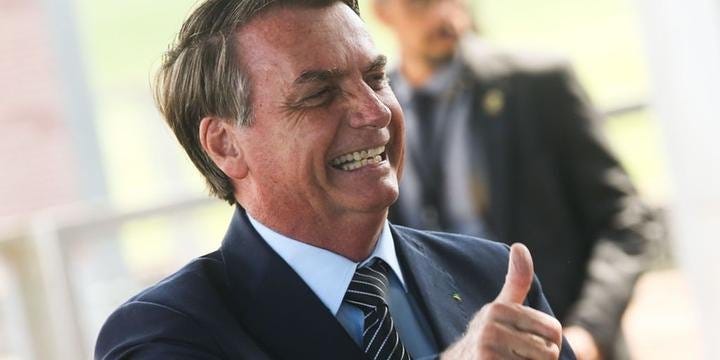 Governo Lula é condenado a indenizar Bolsonaro após mentiras sobre móveis do Alvorada 