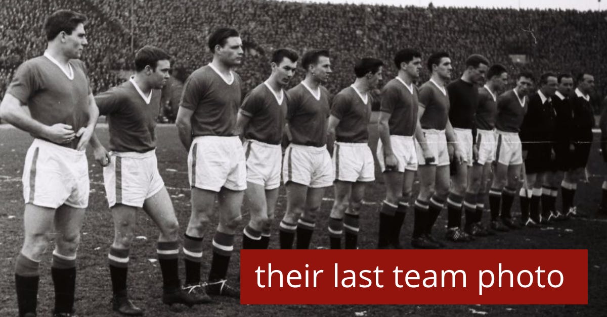 The 1958 Manchester United Plane Crash Killed Some of the Best Football  Players in the World | The Vintage News