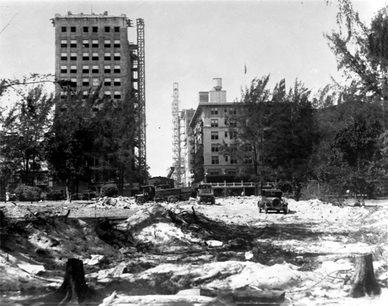 Figure 3: Extension of SE First Street from SE Second Avenue to the Boulevard in 1925. This extension bifurcated Royal Palm Park once it was completed. Courtesy of Miami-Dade Public Library, Romer Collection.