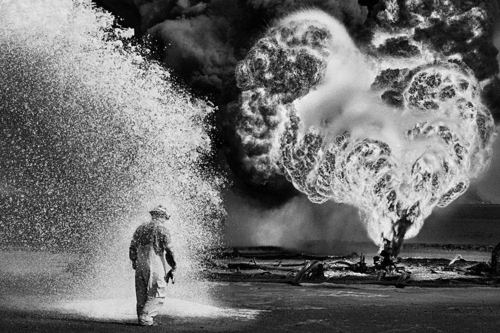 Oil well firefighter in Kuwait, 1991 : r/OldSchoolCool