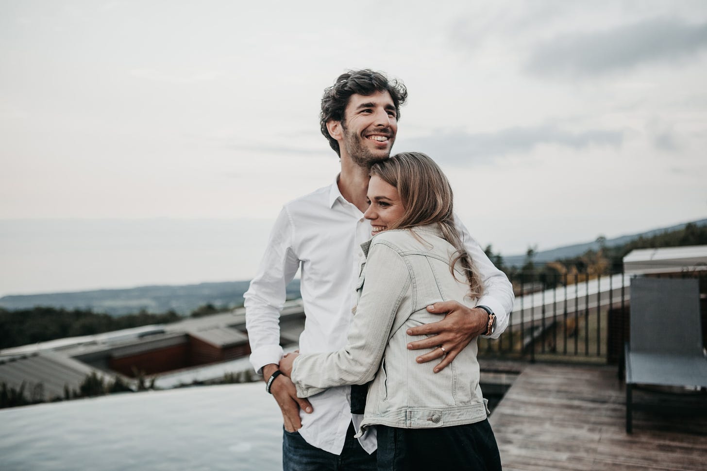 How to Tell that He Loves You: A Ladies' Guide to Being Shown Love