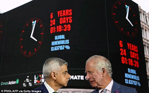 The King activated the clock during the Climate Innovation Forum at the Guildhall in London with London Mayor Sadiq Khan 