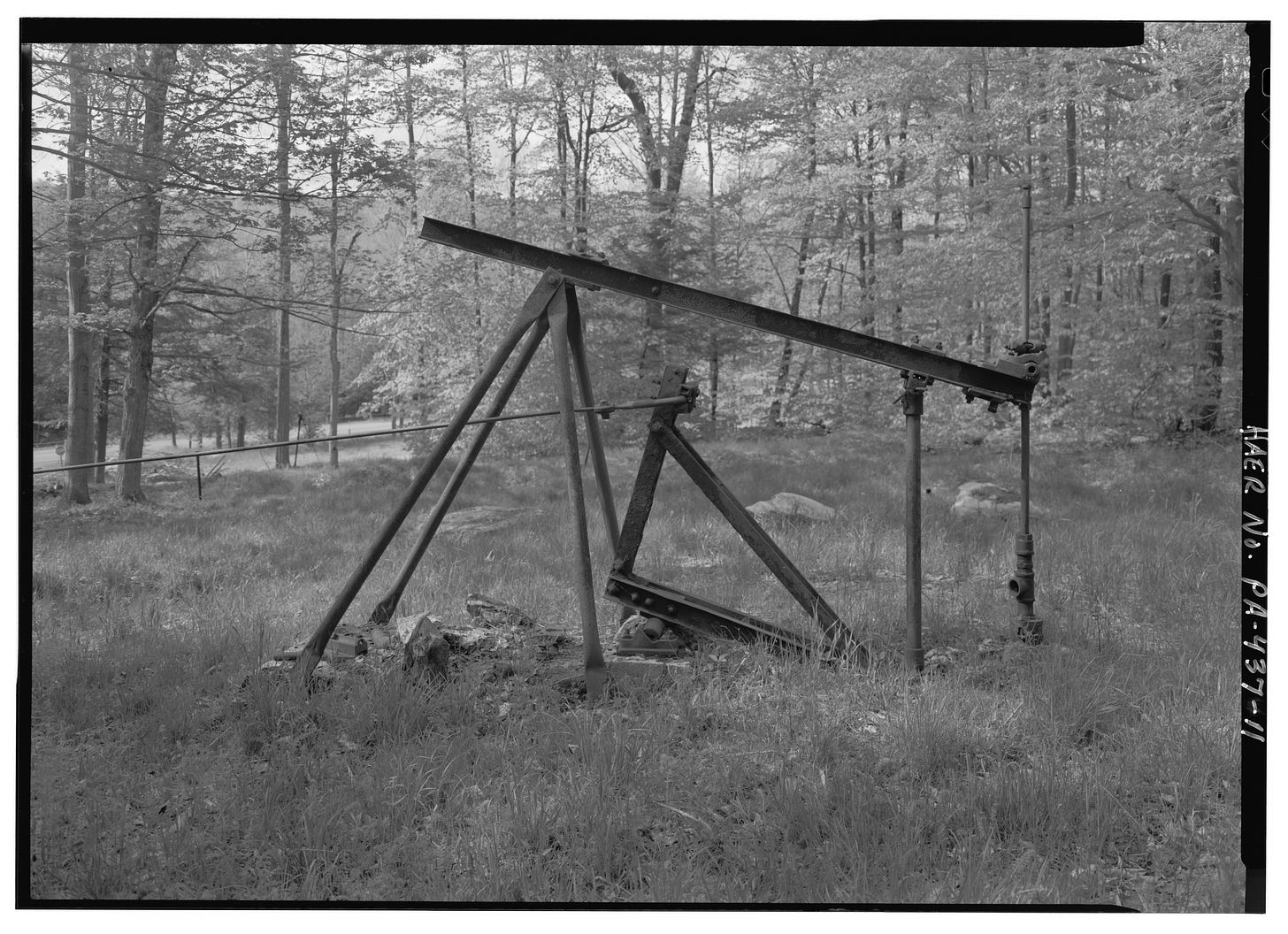old-fashioned oil rig