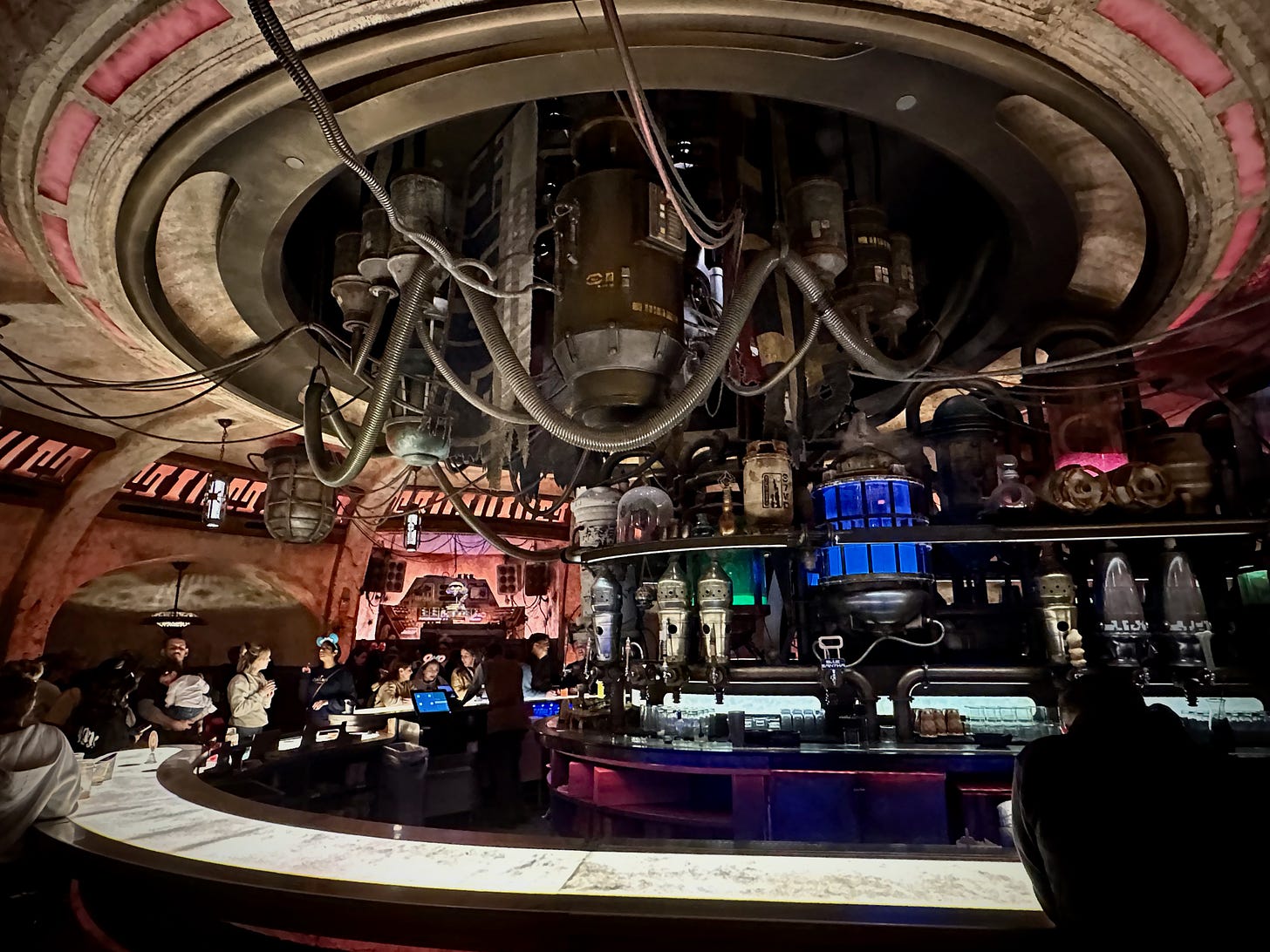 Interior of Oga's Cantina at Disneyland's Star Wars Galaxy's Edge