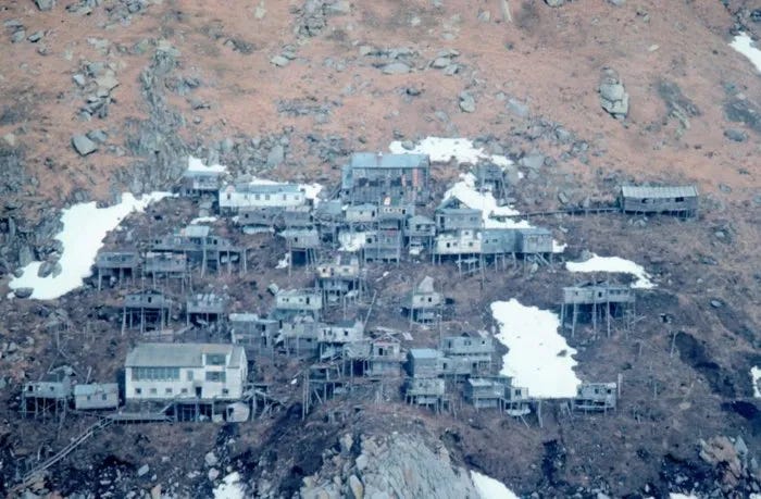 Ukivok was built on the edge of a steep landscape on an island in Alaska.