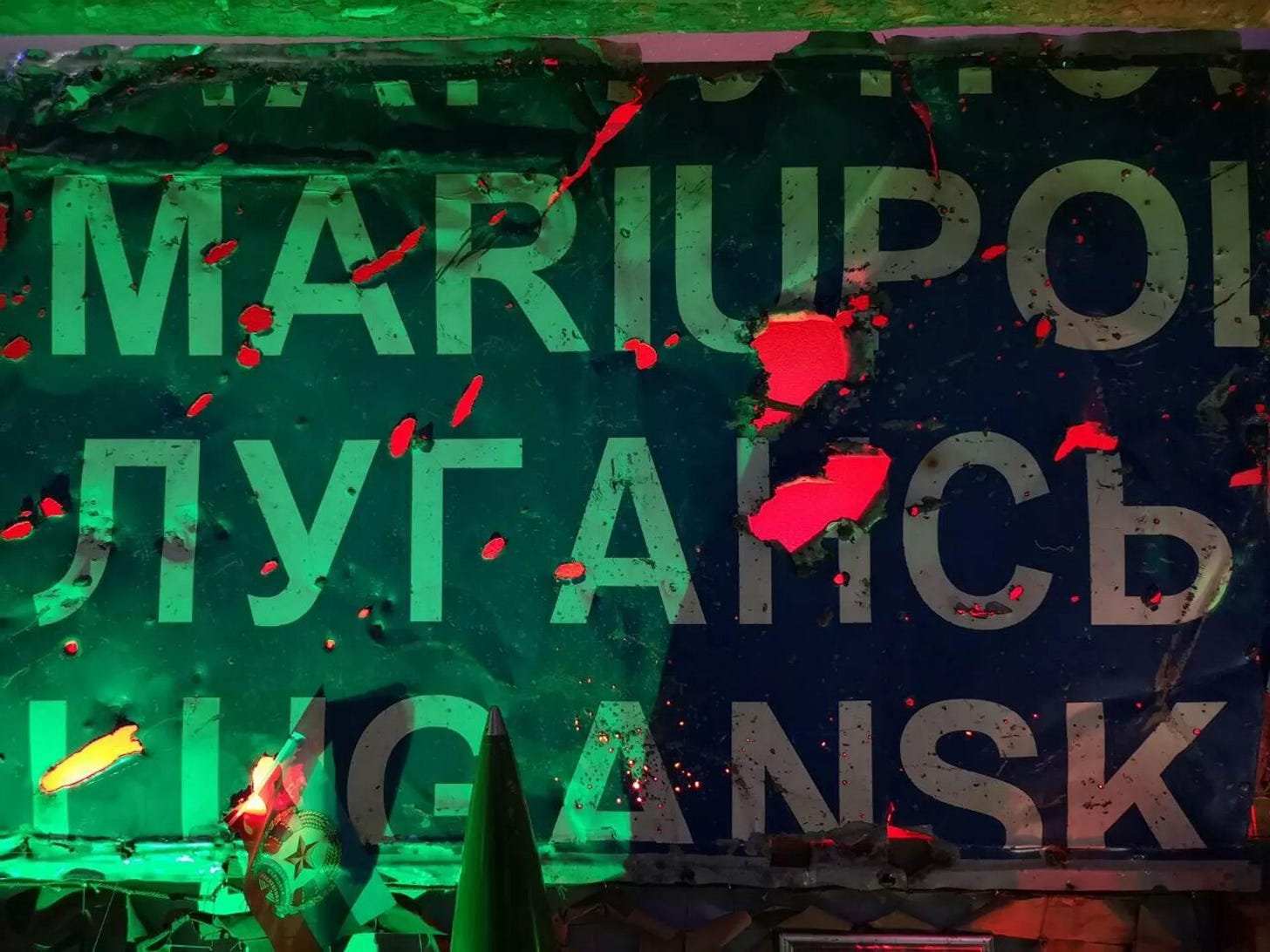 At the school/museum in Donetsk only 2 km away from the front line - Sputnik International, 1920, 13.02.2024