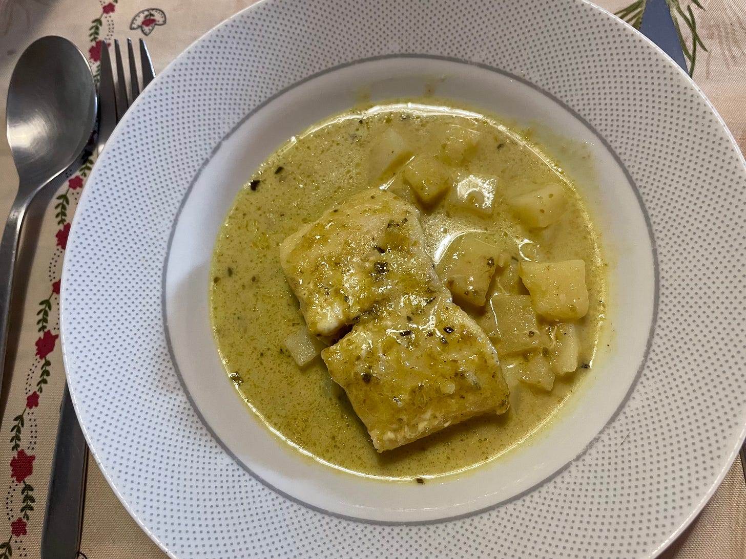 Curry de merluza