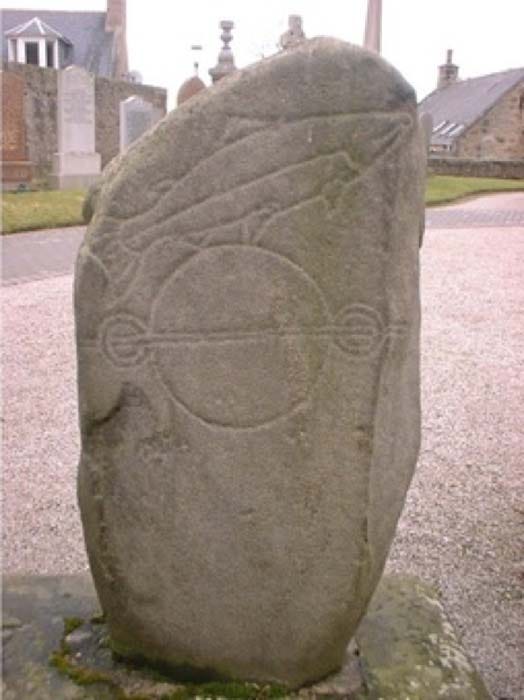 Pictish Stone Kintore Churchyard (CC BY-SA 2.0)