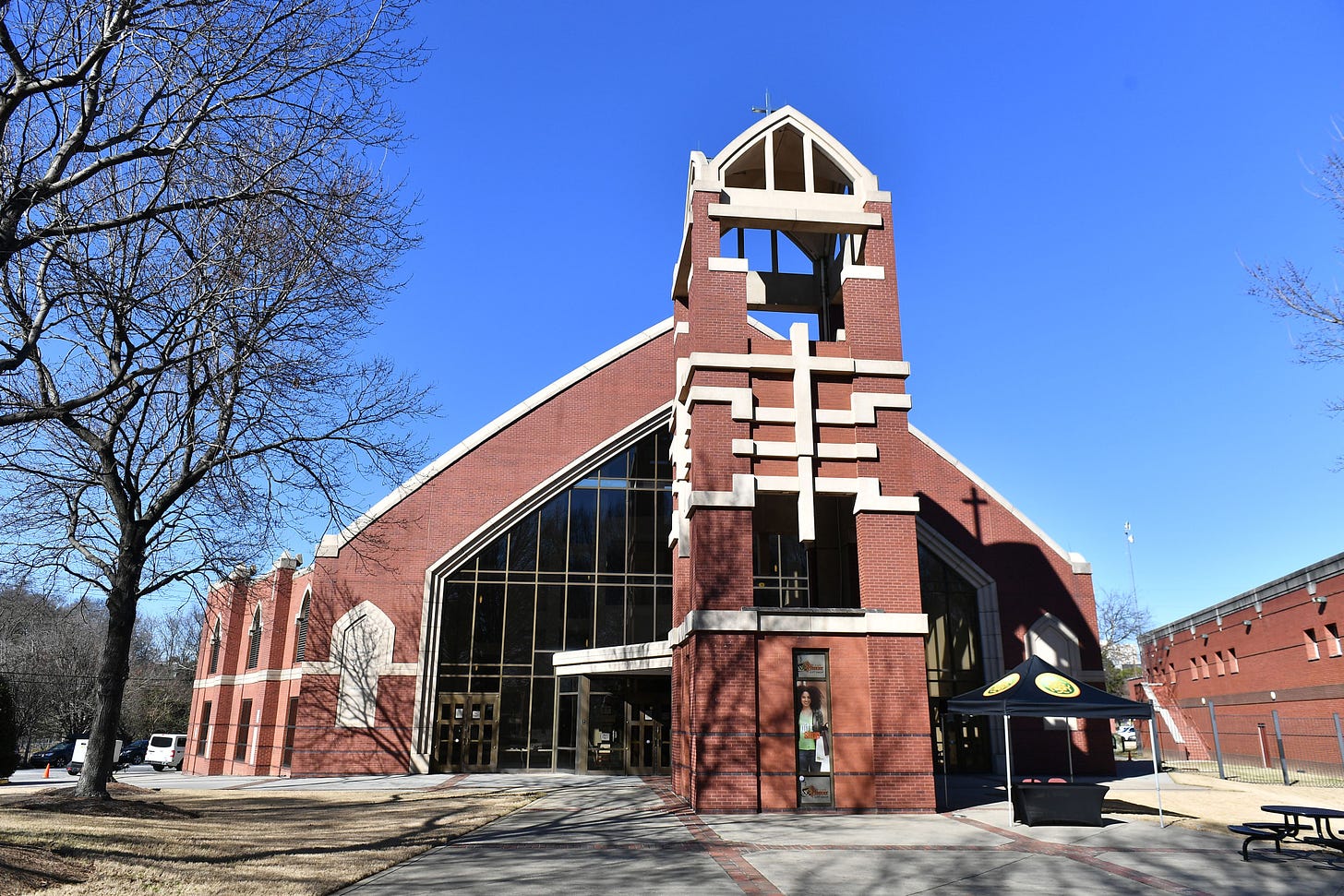 FBI offers $10,000 reward for information on vandalism at historic Ebenezer  Baptist Church in Atlanta | CNN