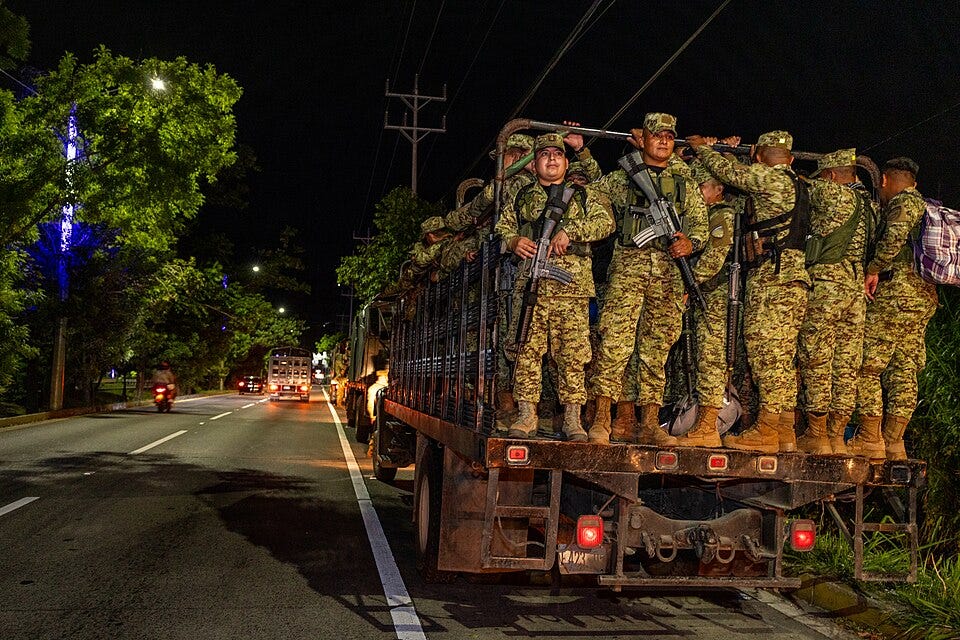 File:Soldiers during the Blockade of San Marcos.jpg